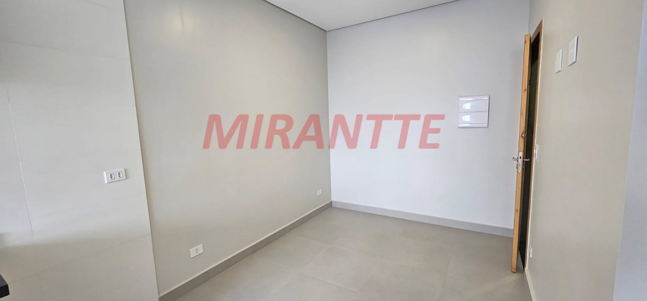 Apartamento de 35m² com 1 quartos em Água Fria