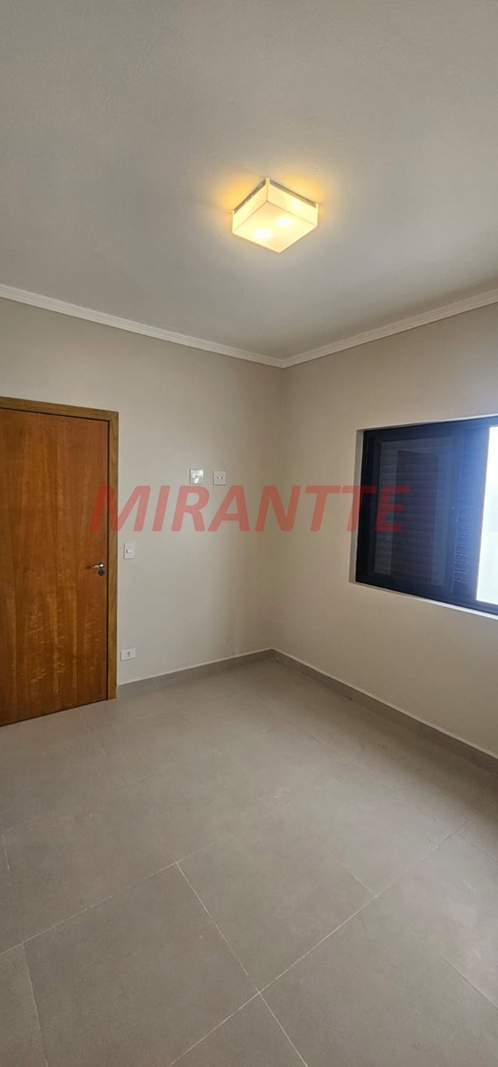 Apartamento de 54m² com 1 quartos em Água Fria