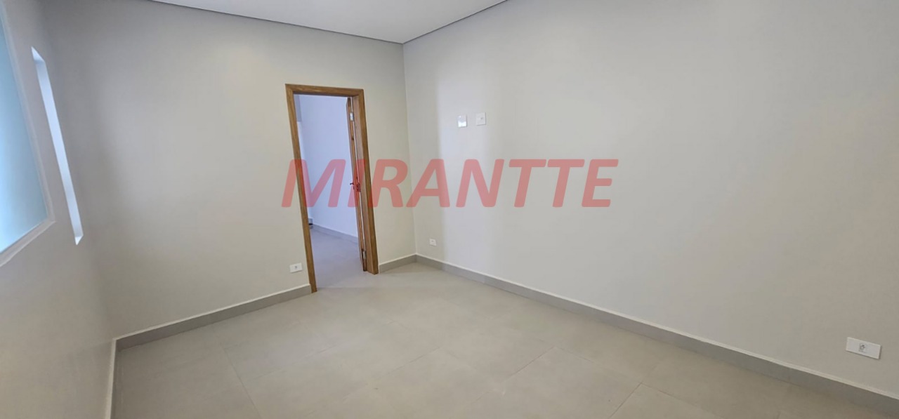 Apartamento de 54m² com 1 quartos em Água Fria