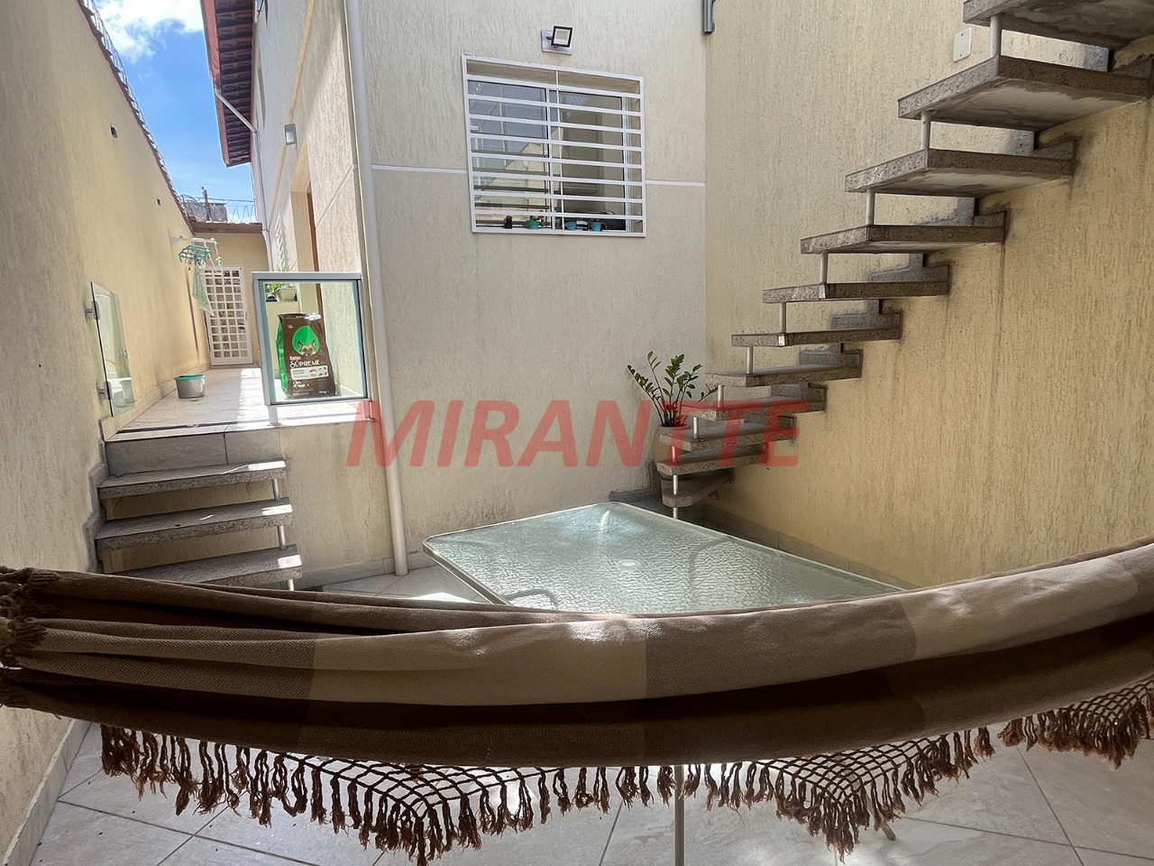 Sobrado de 104m² com 3 quartos em Jaçana