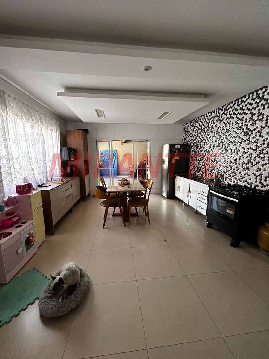 Casa terrea de 144m² com 3 quartos em Vila Gustavo