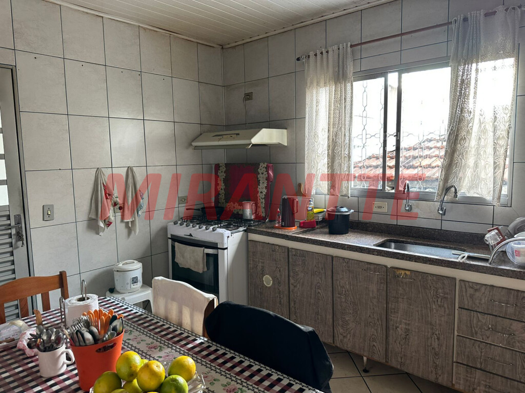 Sobrado de 180m² com 4 quartos em Vila Medeiros