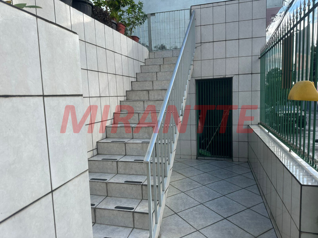 Sobrado de 180m² com 4 quartos em Vila Medeiros