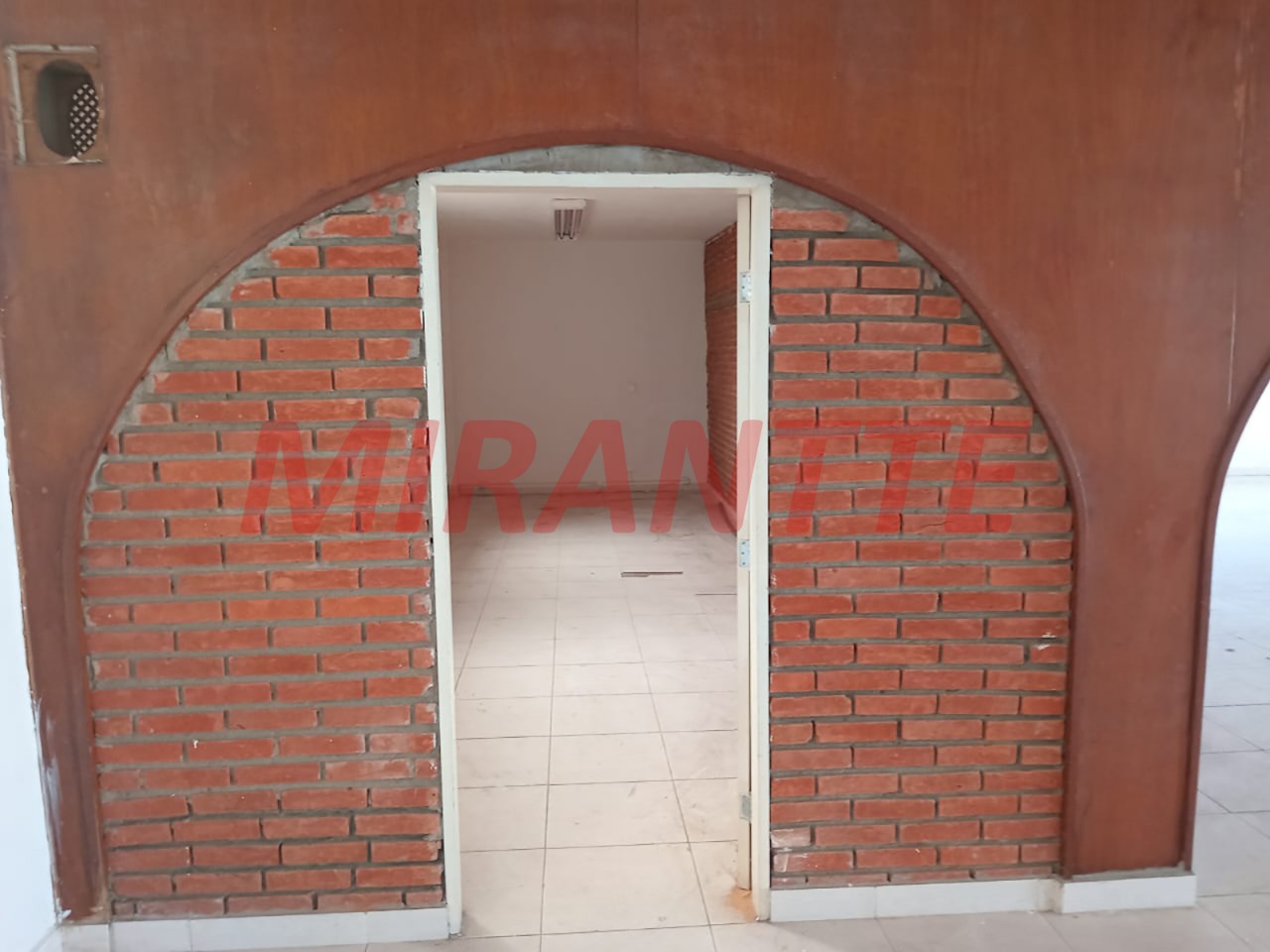 Comercial de 740m² em Vila Firmiano Pinto