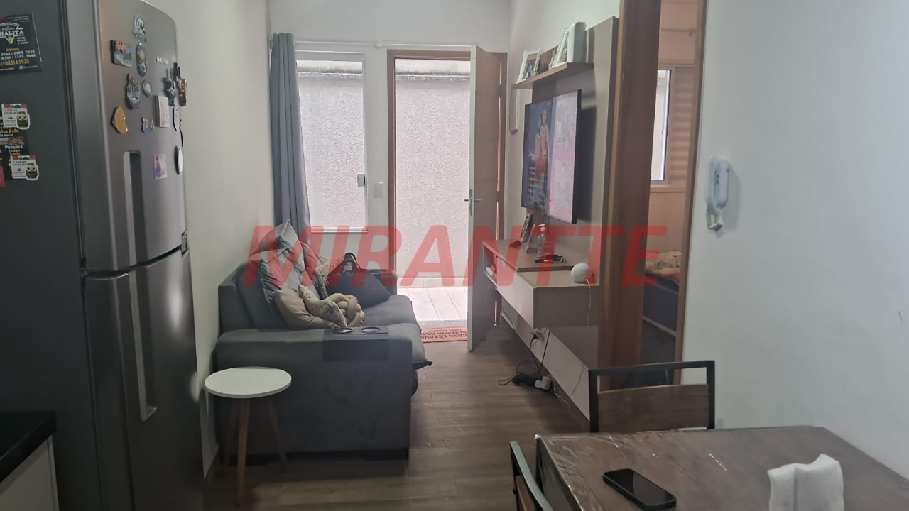Cond. fechado de 40m² com 2 quartos em Jaçana
