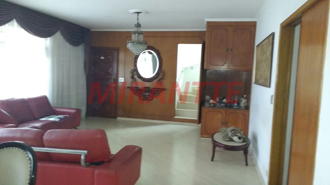 Sobrado de 300m² com 4 quartos em Vila Moinho Velho