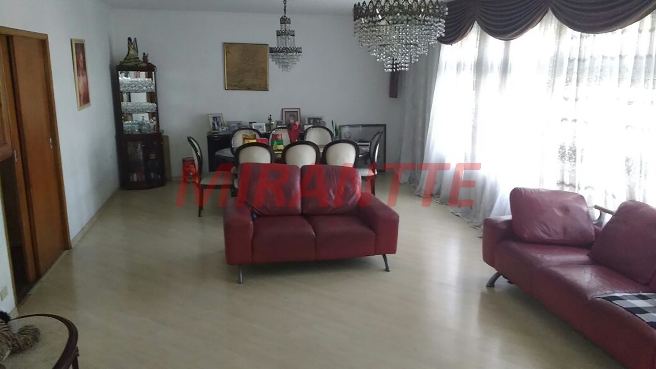 Sobrado de 300m² com 4 quartos em Vila Moinho Velho
