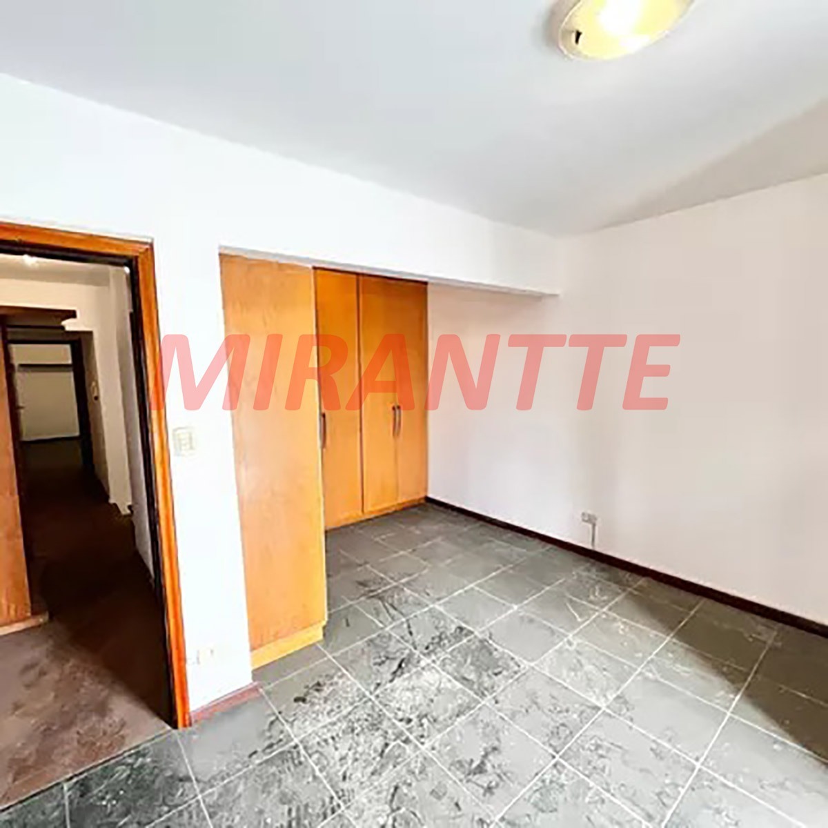 Sobrado de 178m² com 4 quartos em Parada Inglesa