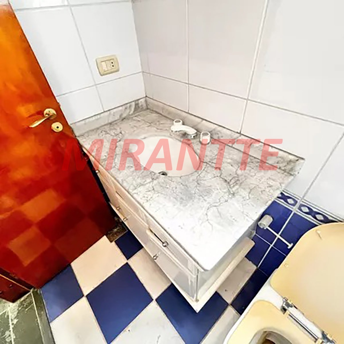 Sobrado de 178m² com 4 quartos em Parada Inglesa