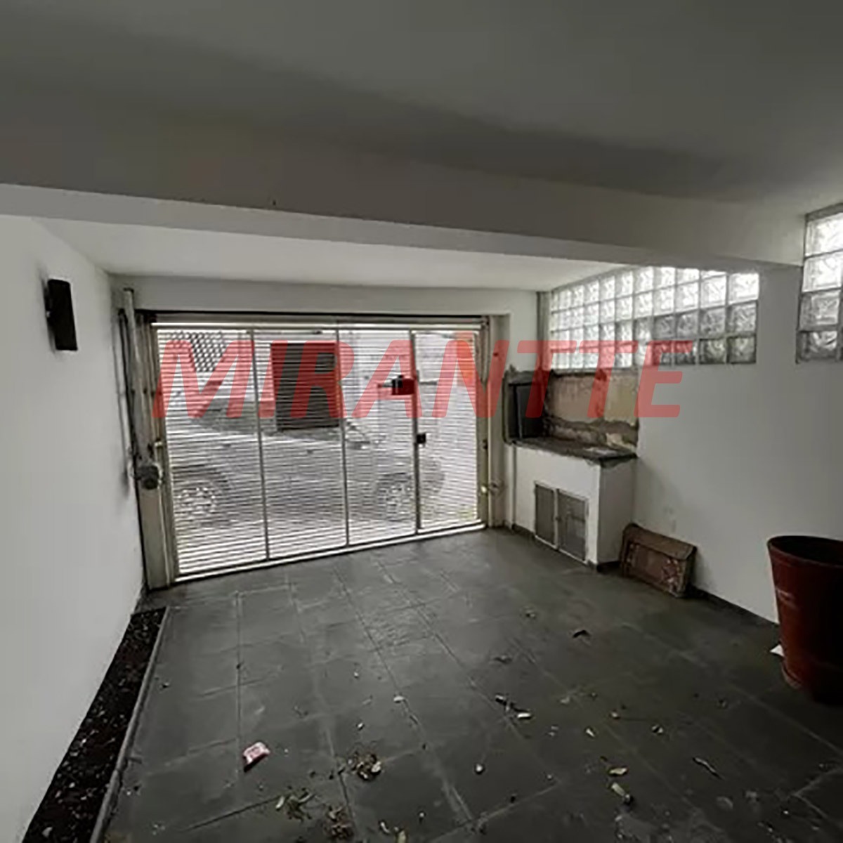 Sobrado de 178m² com 4 quartos em Parada Inglesa