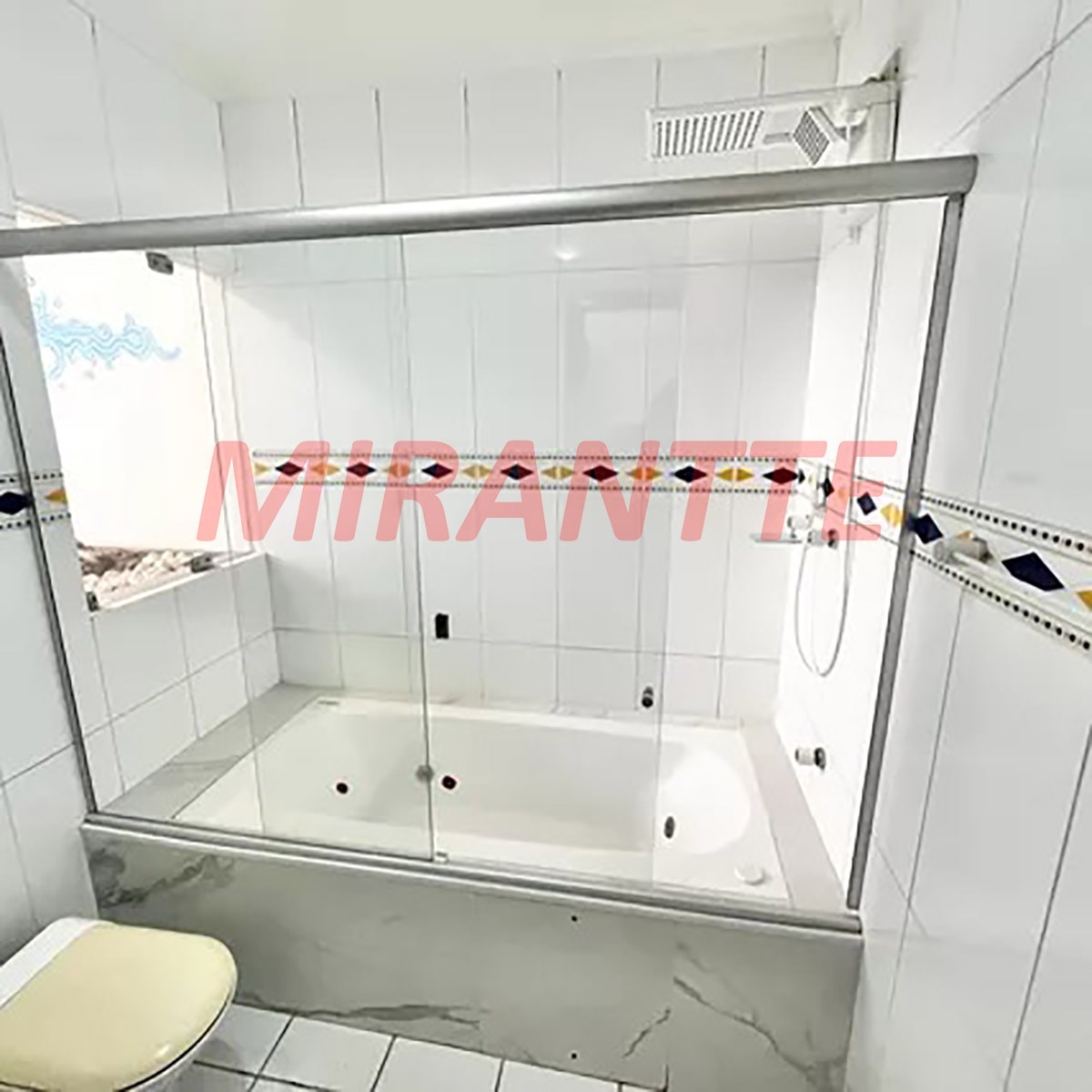 Sobrado de 178m² com 4 quartos em Parada Inglesa