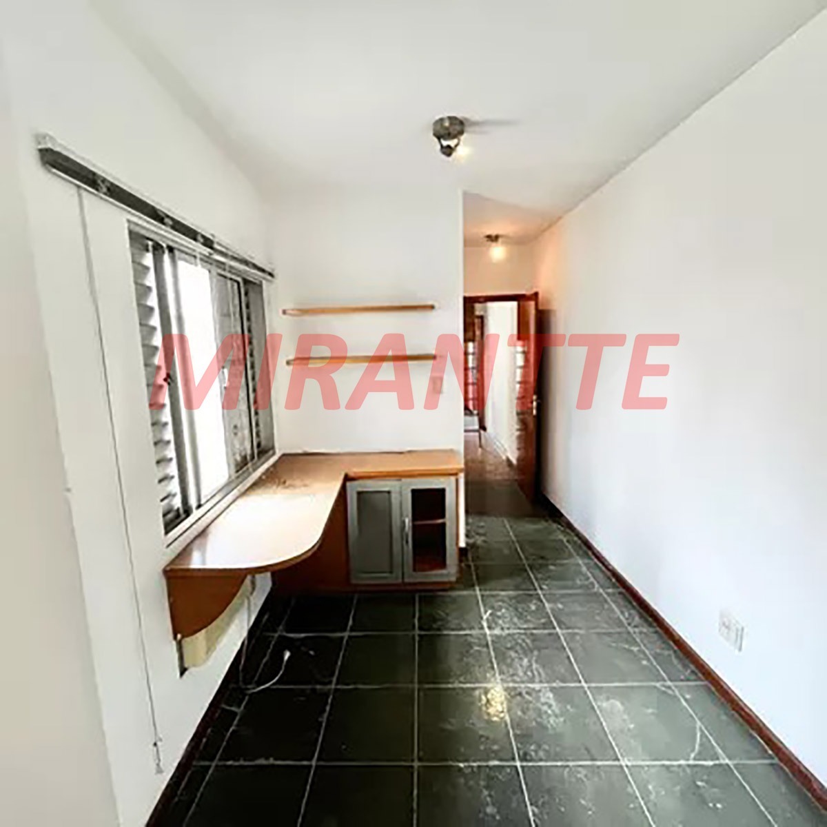 Sobrado de 178m² com 4 quartos em Parada Inglesa