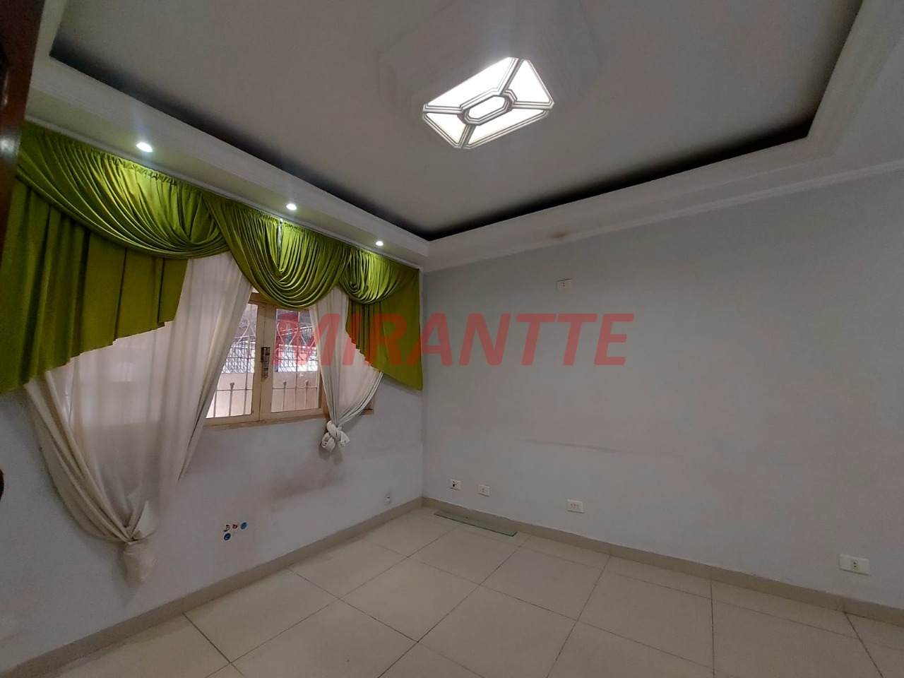 Sobrado de 125m² com 4 quartos em Vila Nova Cachoeirinha