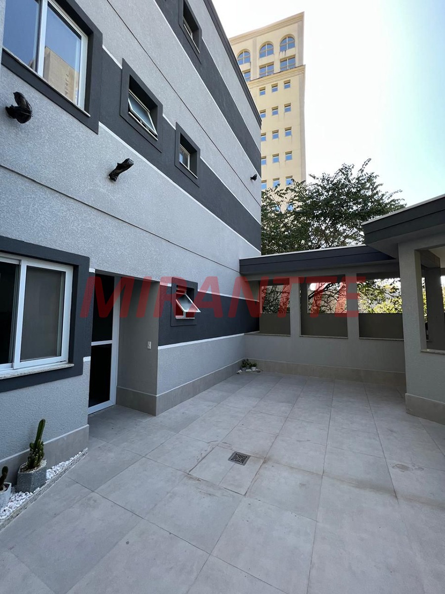 Cond. fechado de 37m² com 2 quartos em Água Fria