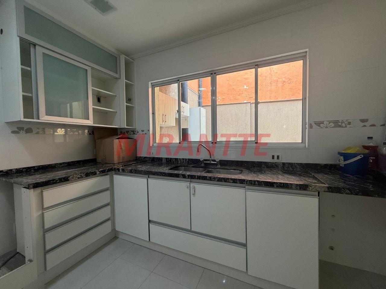 Sobrado de 201m² com 3 quartos em Parque Monteiro Soares