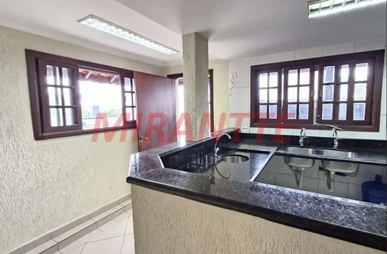Sobrado de 120m² com 3 quartos em Vila Paiva