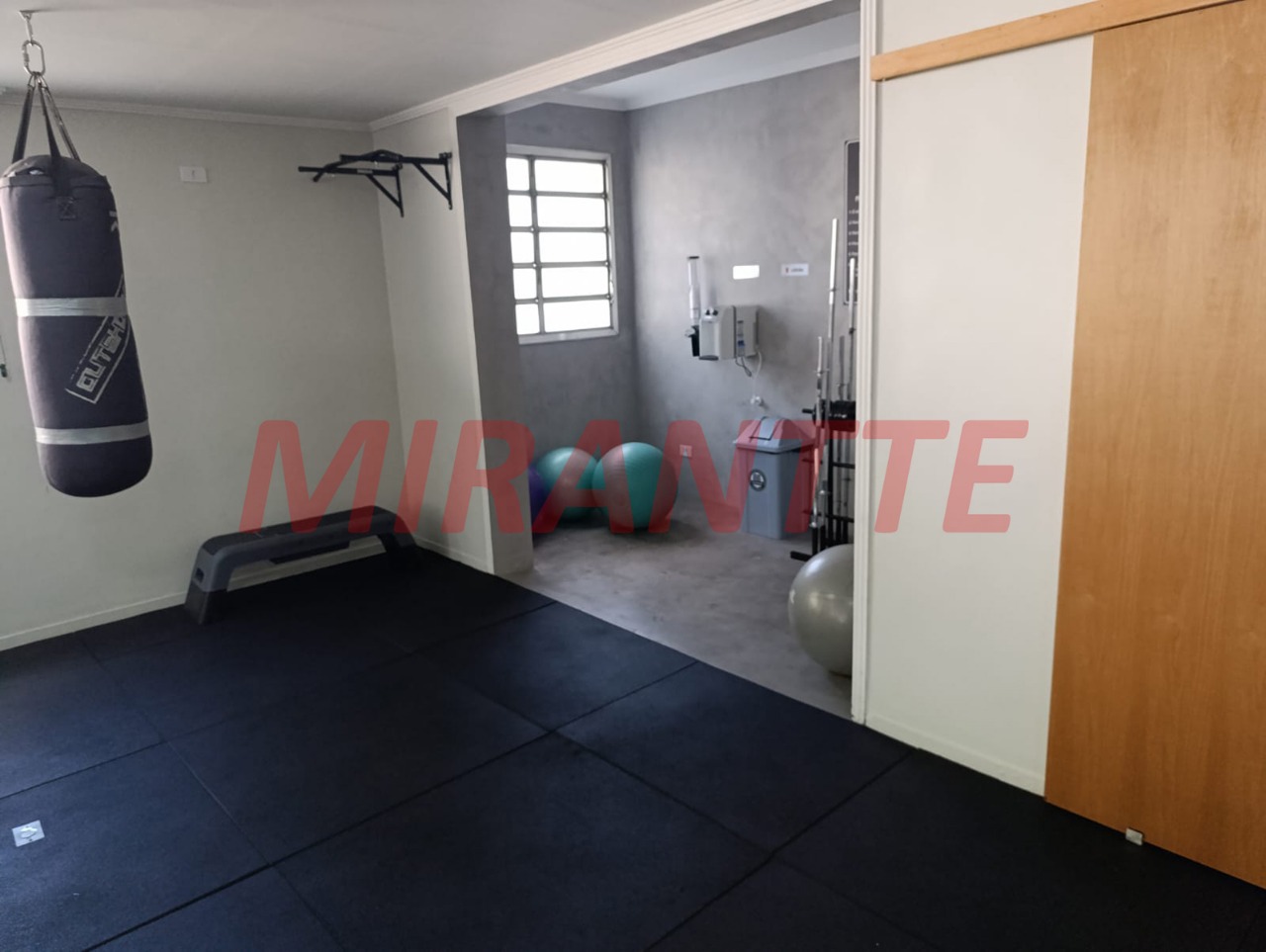 Apartamento de 96m² com 3 quartos em Água Fria