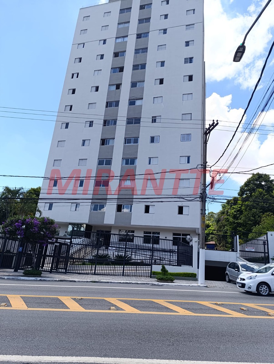Apartamento de 96m² com 3 quartos em Água Fria
