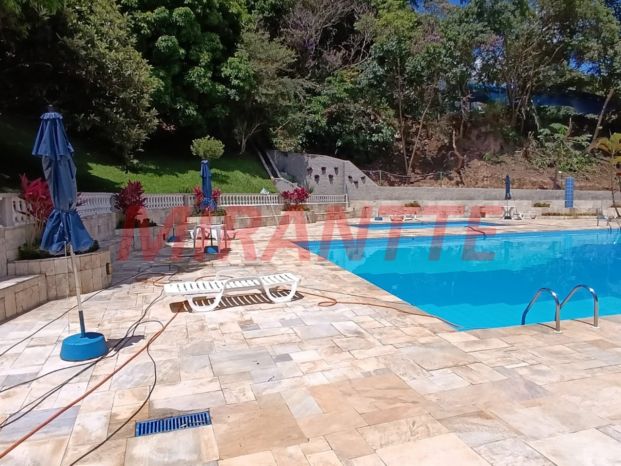 Apartamento de 96m² com 3 quartos em Água Fria