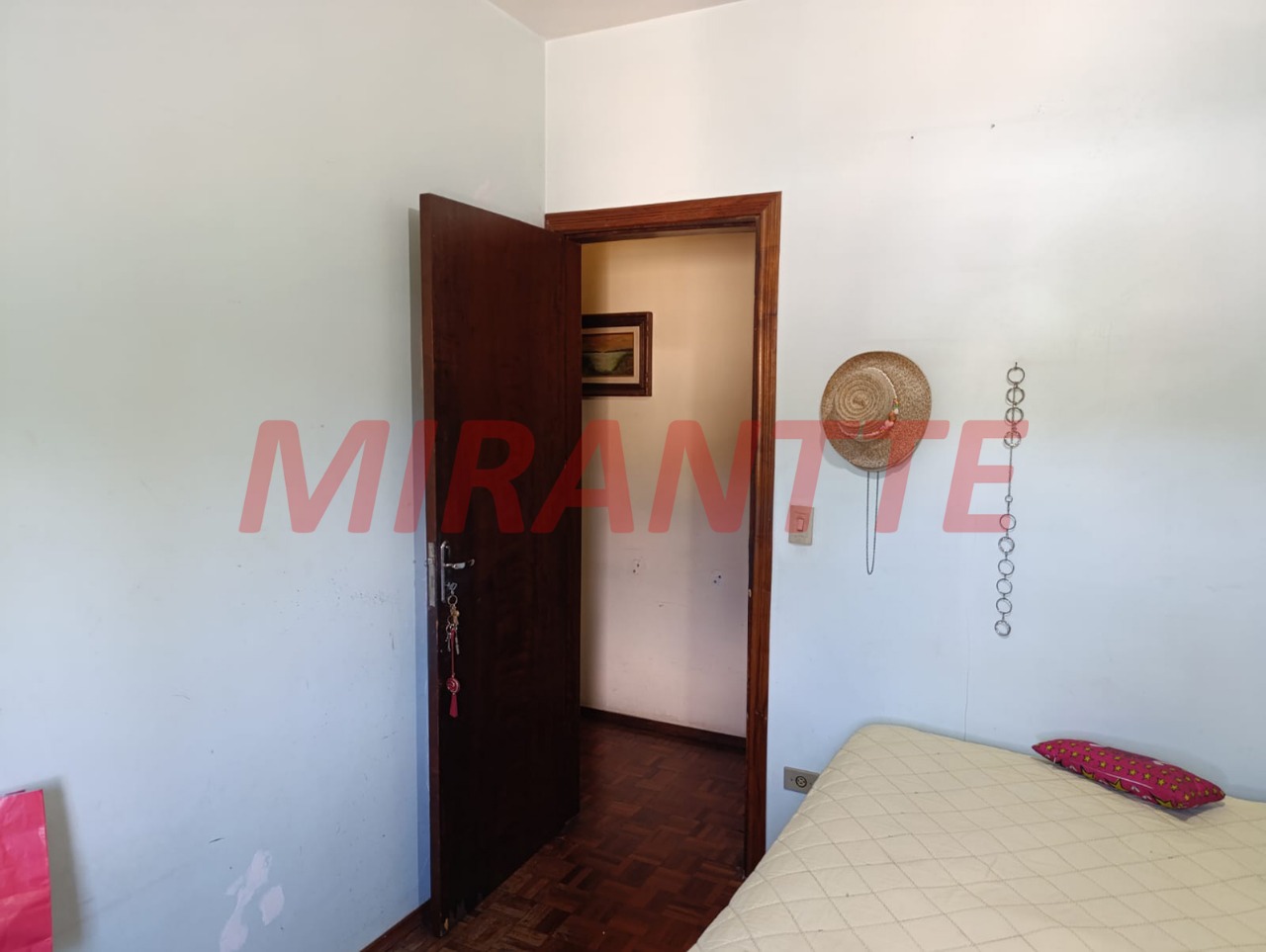 Apartamento de 96m² com 3 quartos em Água Fria