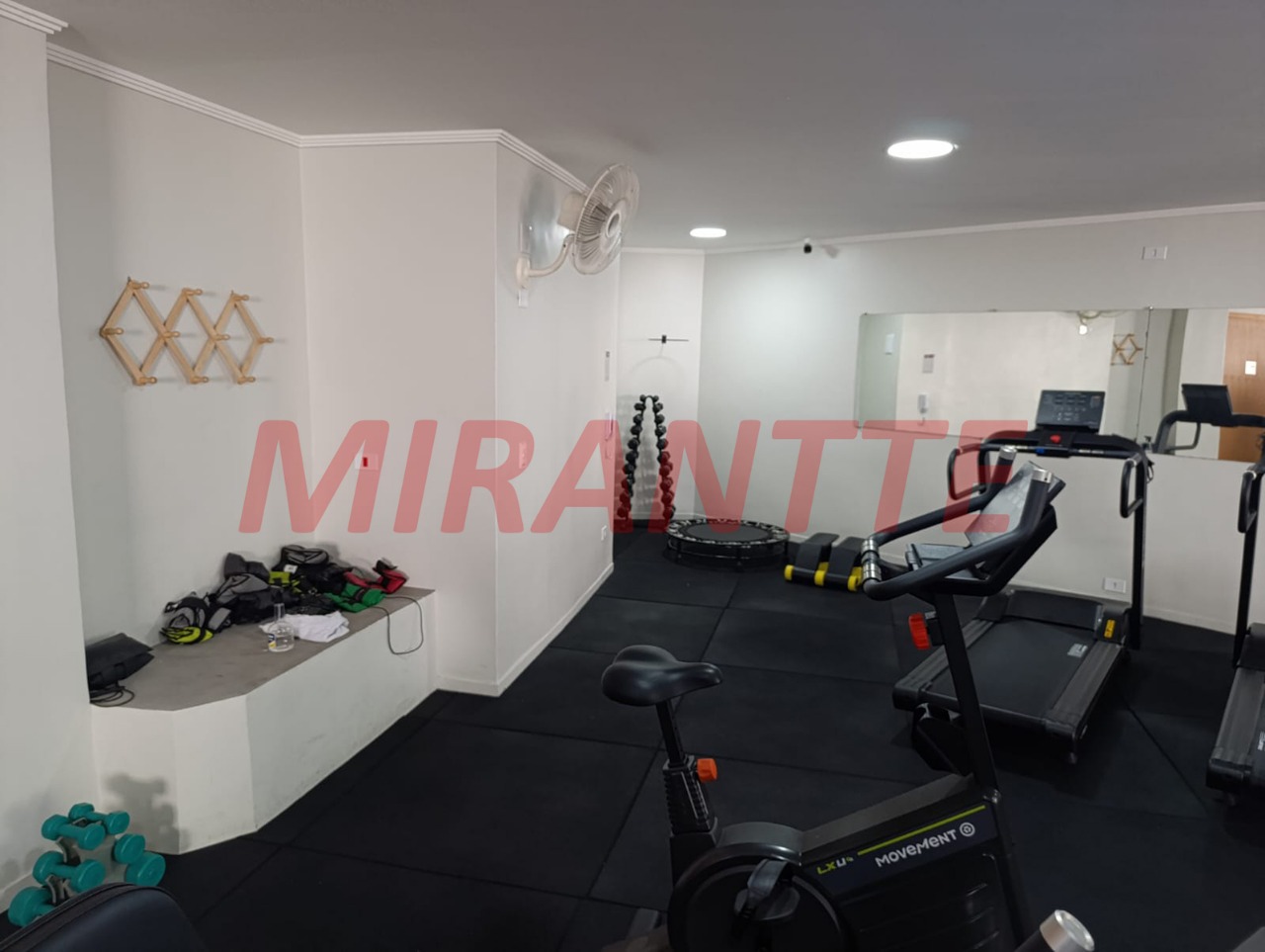 Apartamento de 96m² com 3 quartos em Água Fria