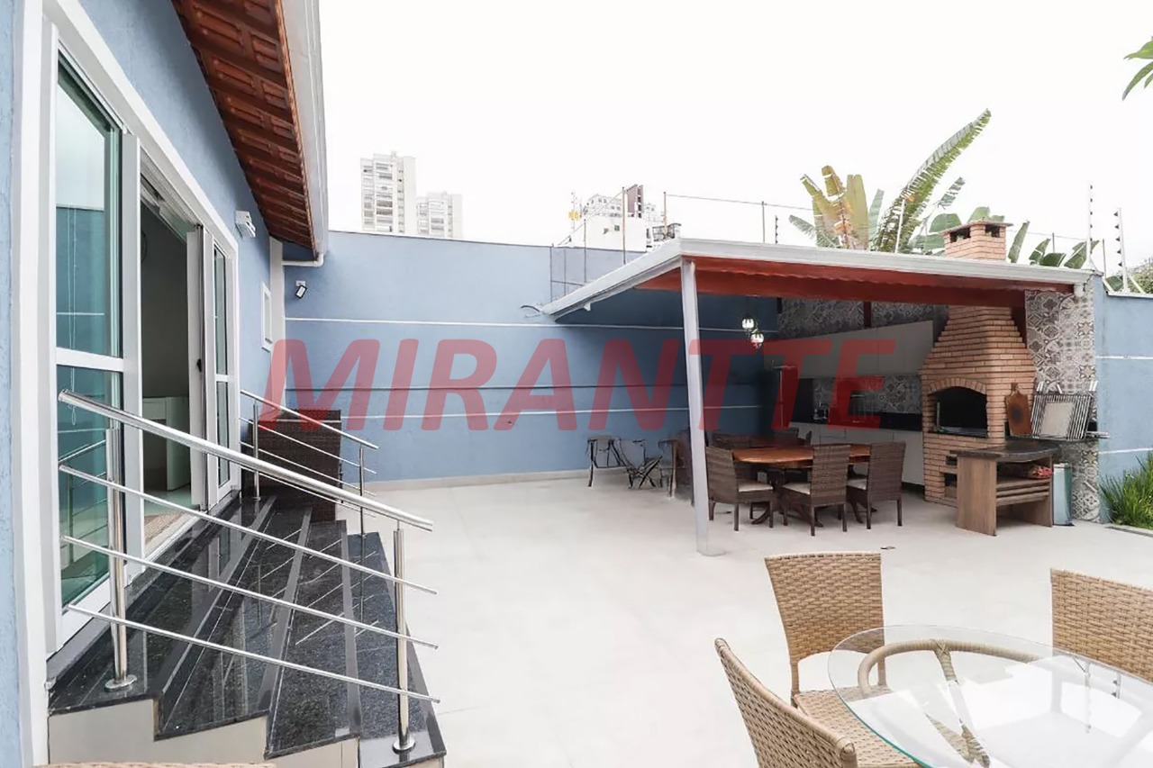 Sobrado de 300m² com 3 quartos em Santa Teresinha