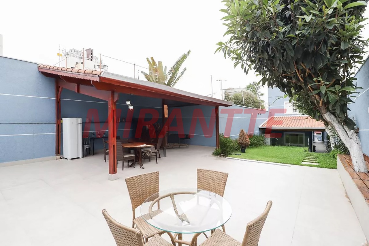 Sobrado de 300m² com 3 quartos em Santa Teresinha