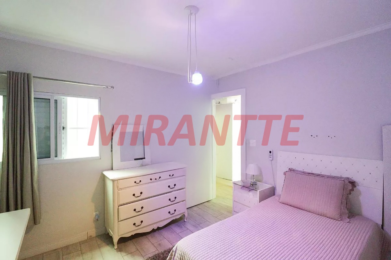 Sobrado de 300m² com 3 quartos em Santa Teresinha