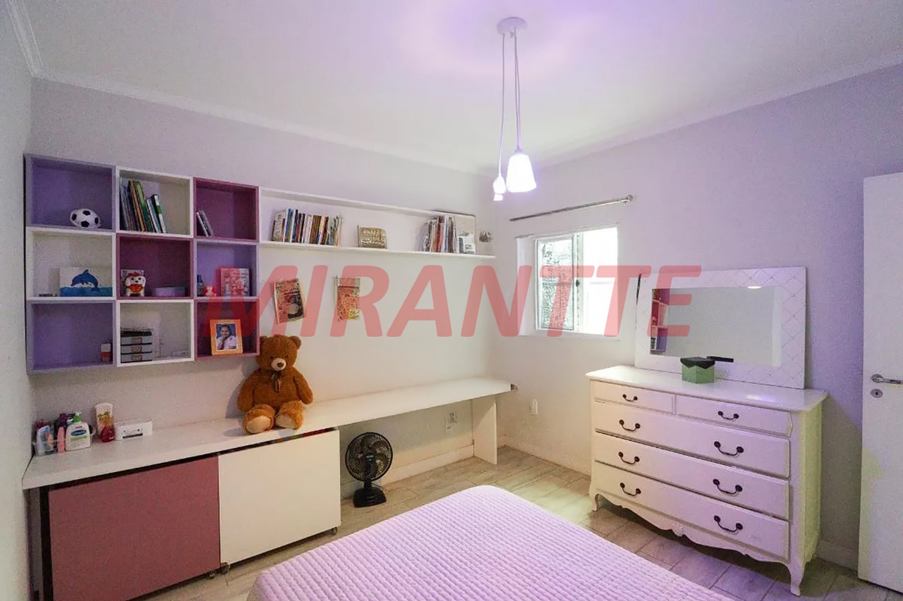Sobrado de 300m² com 3 quartos em Santa Teresinha