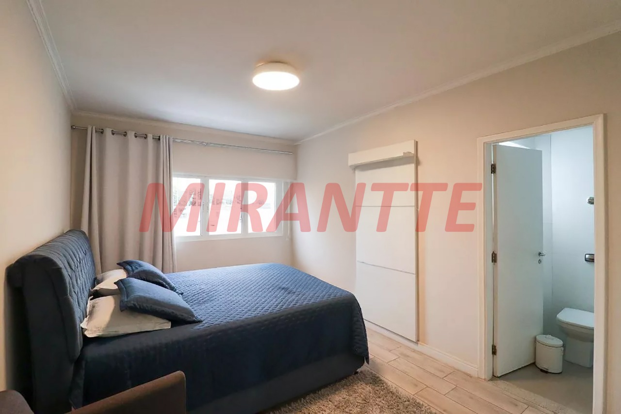 Sobrado de 300m² com 3 quartos em Santa Teresinha