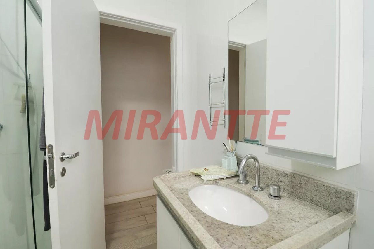 Sobrado de 300m² com 3 quartos em Santa Teresinha