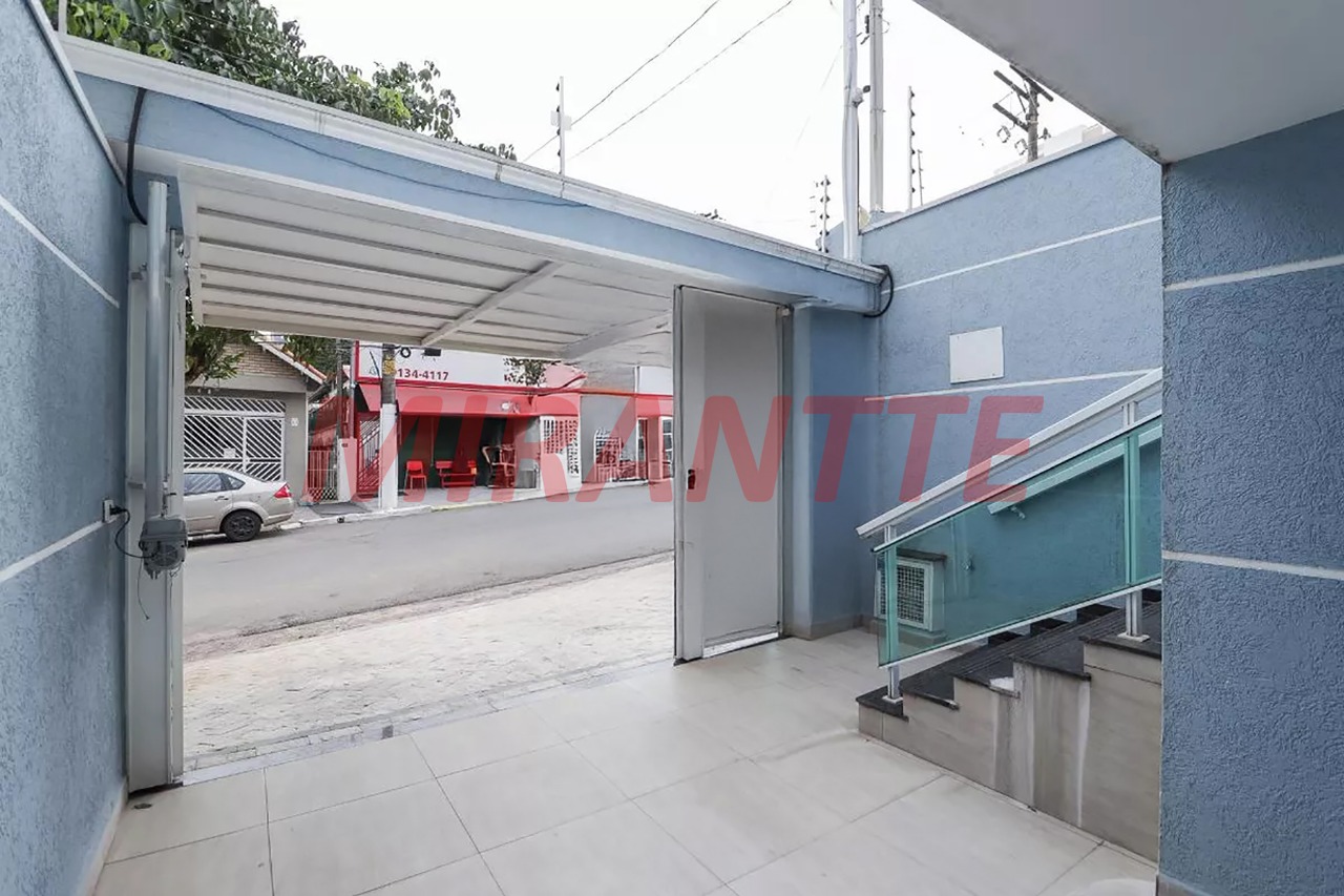 Sobrado de 300m² com 3 quartos em Santa Teresinha