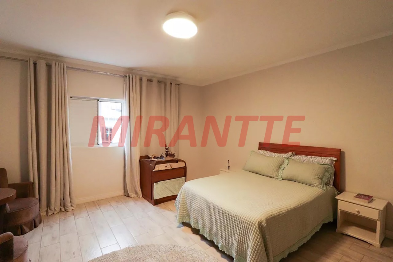 Sobrado de 300m² com 3 quartos em Santa Teresinha