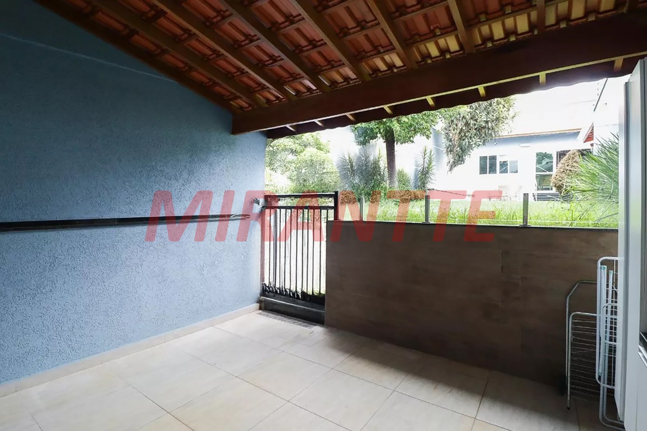 Sobrado de 300m² com 3 quartos em Santa Teresinha