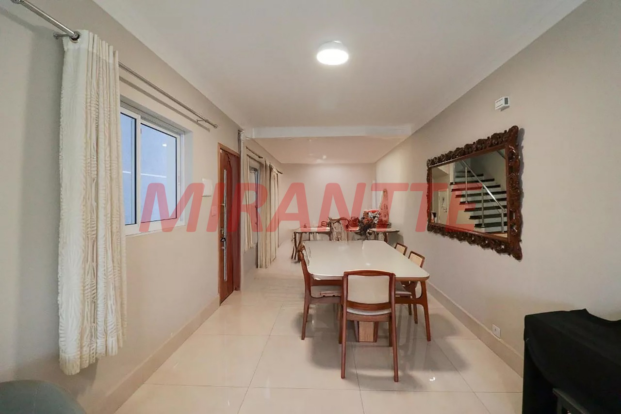 Sobrado de 300m² com 3 quartos em Santa Teresinha