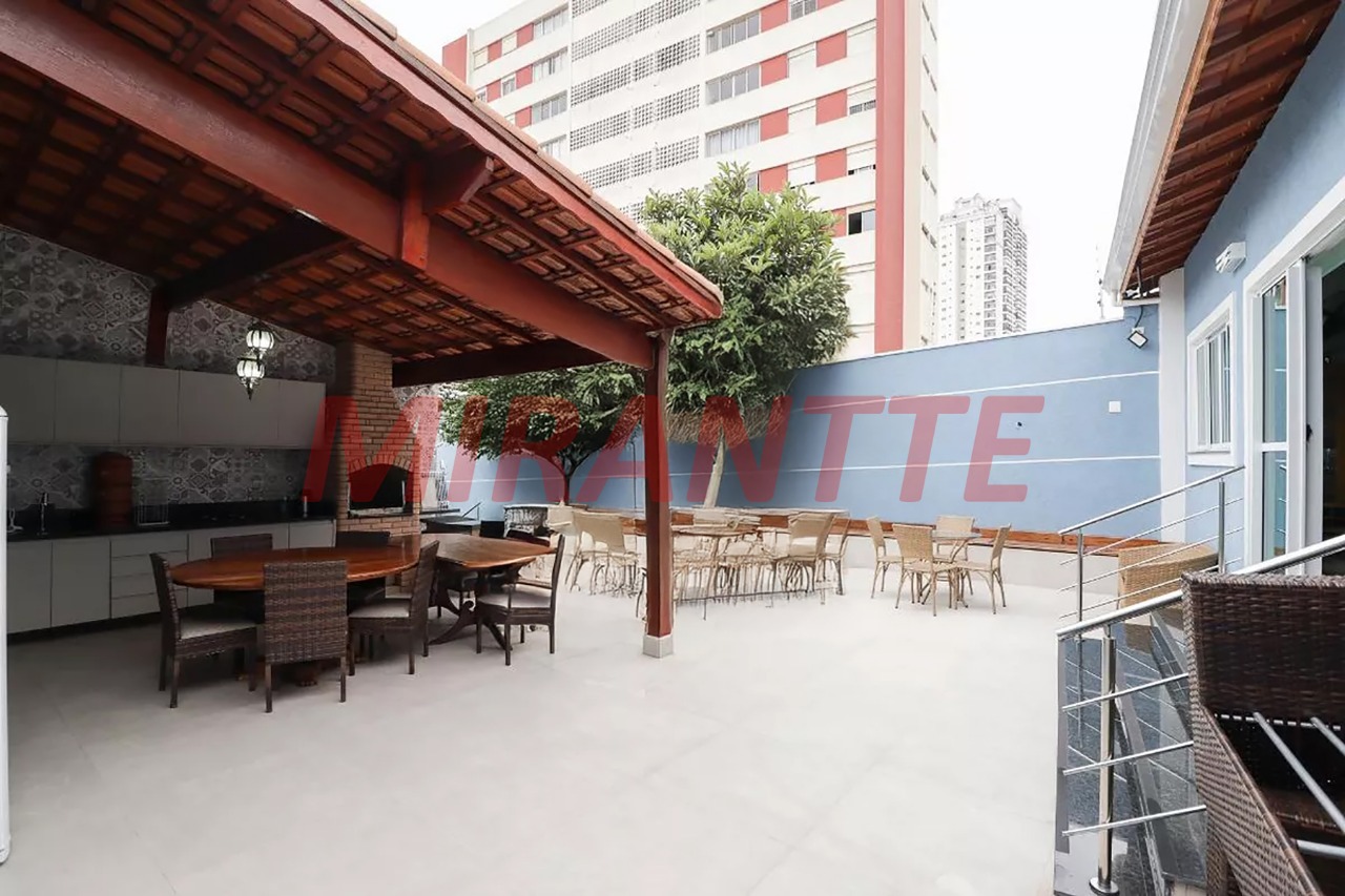 Sobrado de 300m² com 3 quartos em Santa Teresinha