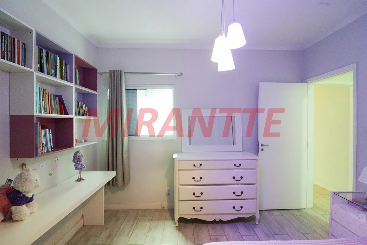 Sobrado de 300m² com 3 quartos em Santa Teresinha