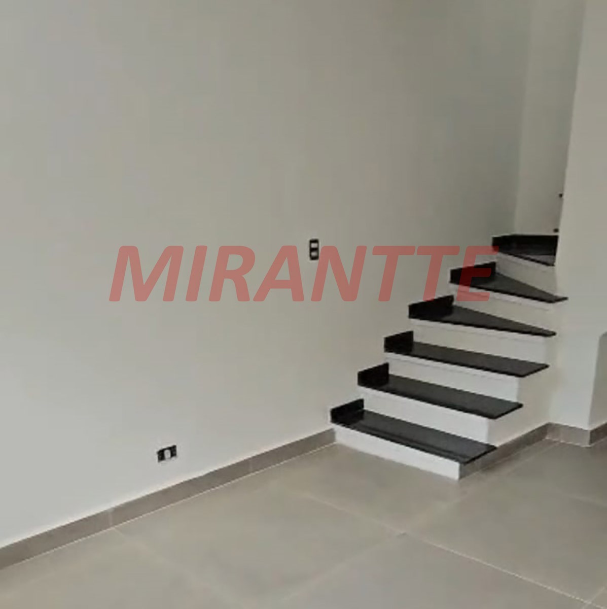 Sobrado de 169m² com 3 quartos em Imirim