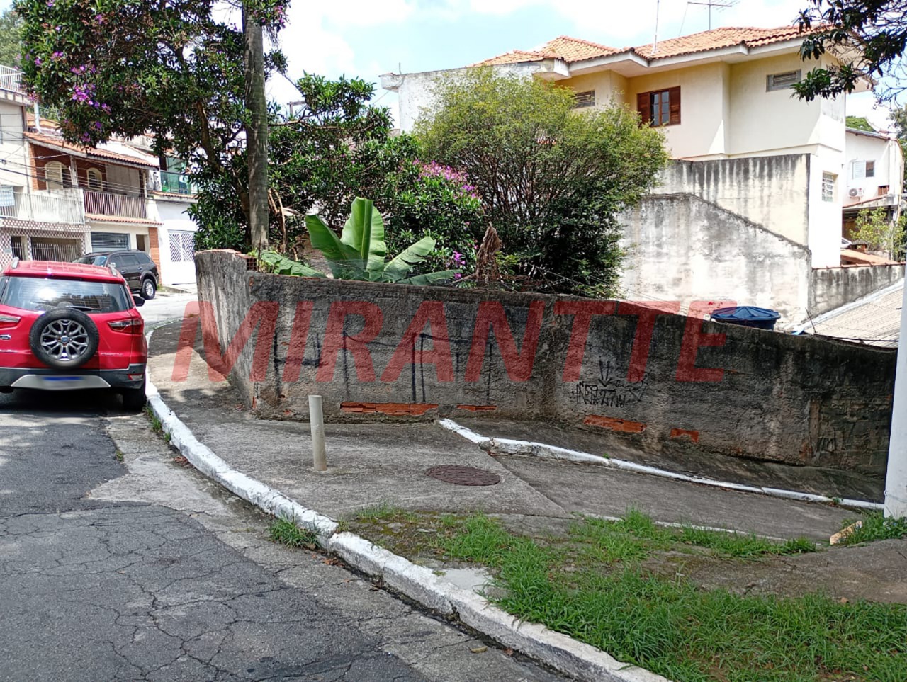 Terreno de 0m² em residencial