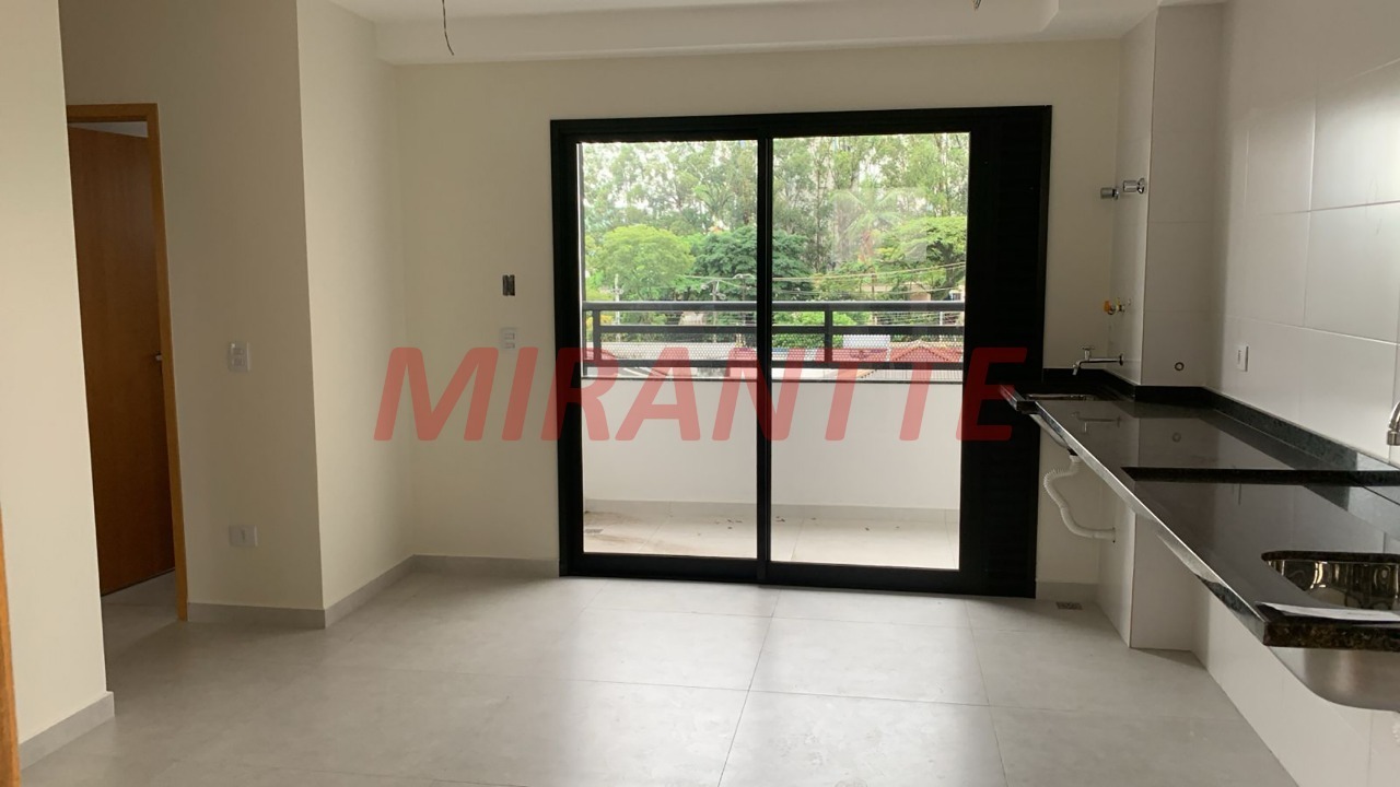 Apartamento de 47m² com 2 quartos em Água Fria