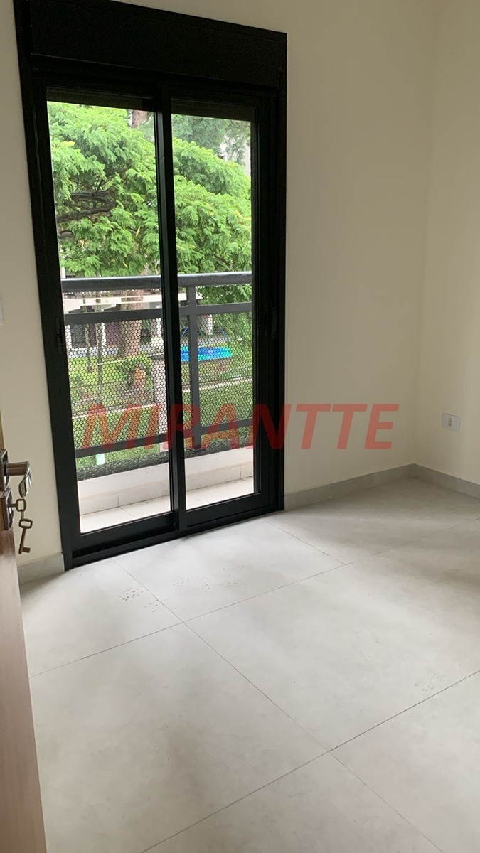 Apartamento de 47m² com 2 quartos em Água Fria