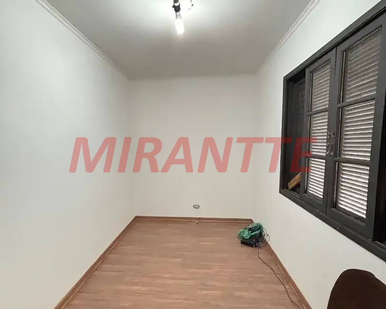 Sobrado de 212m² com 4 quartos em Parada Inglesa