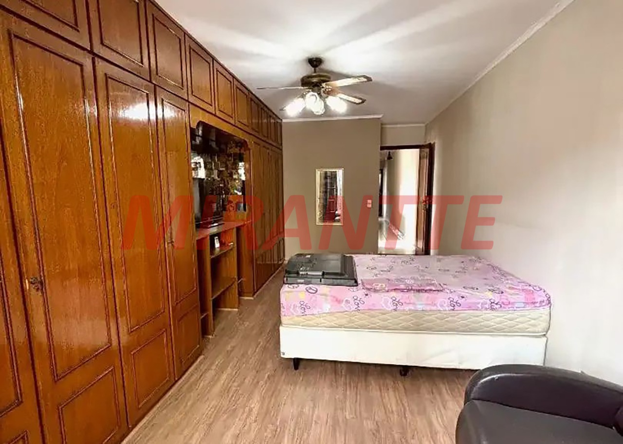 Sobrado de 212m² com 4 quartos em Parada Inglesa