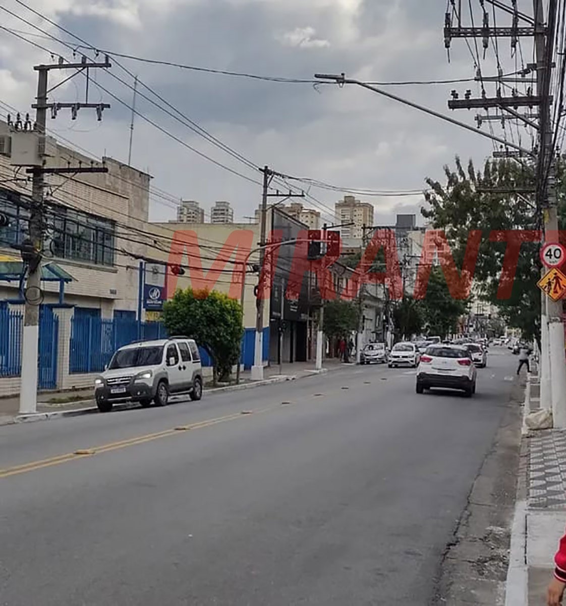 Comercial de 168m² em Santana