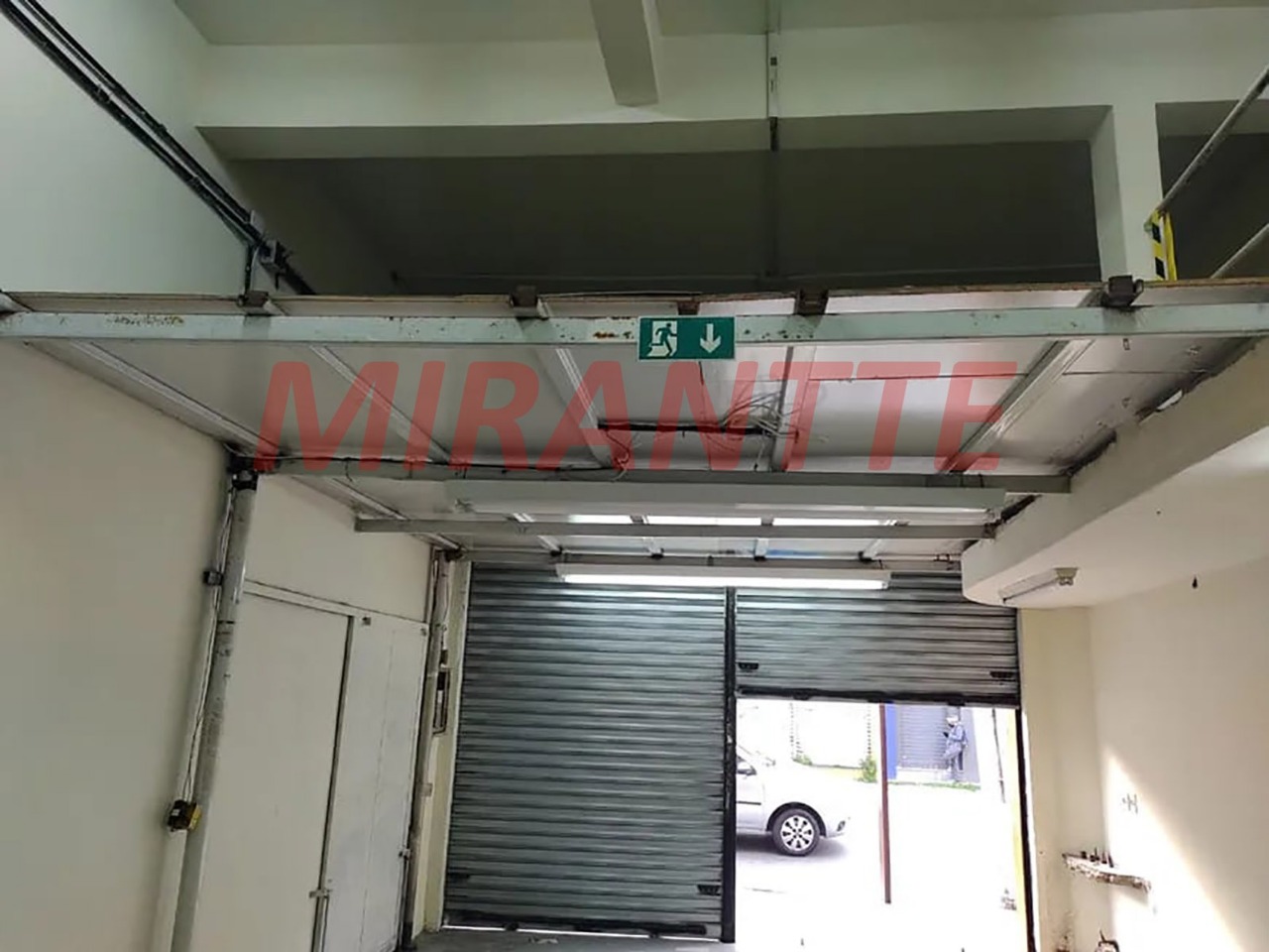 Comercial de 168m² em Santana