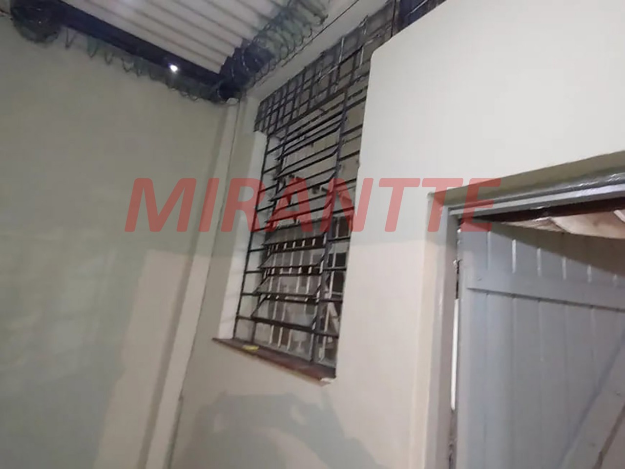 Comercial de 168m² em Santana