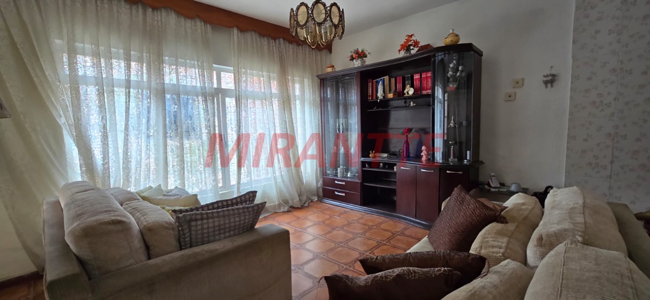 Sobrado de 121m² com 4 quartos em Vila Guilherme
