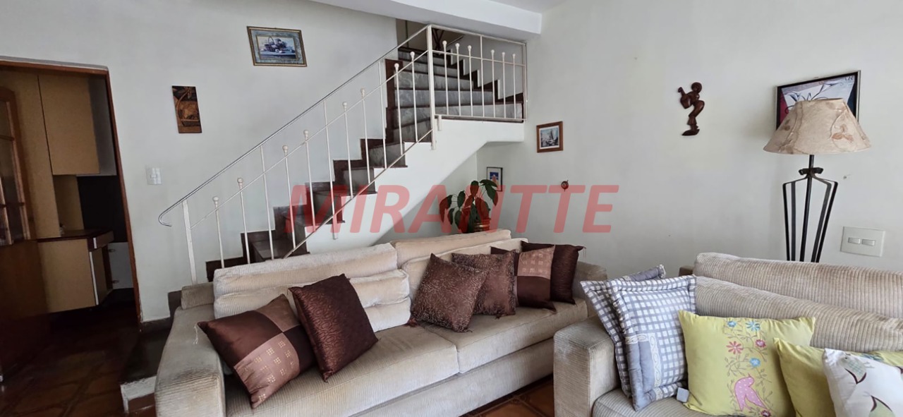 Sobrado de 121m² com 4 quartos em Vila Guilherme
