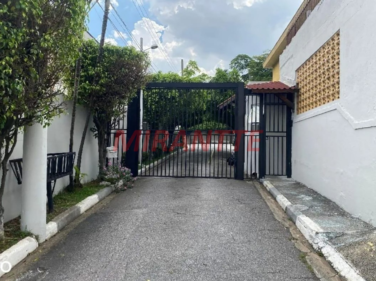 Cond. fechado de 131m² com 2 quartos em Vila Medeiros