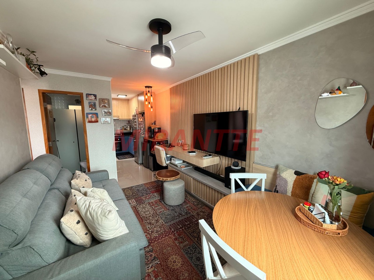 Apartamento de 45m² com 2 quartos em Parque Vitoria
